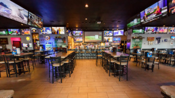 North 30th Sports Pub Grille Usf inside