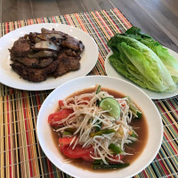 Dee Dee Farm-to-table Northeastern Thai Food food