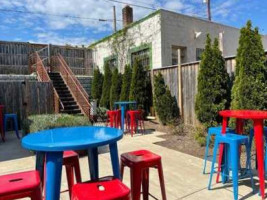 Iconic Kitchen And Drinks inside