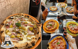 Civico 9 Pizzeria food