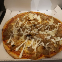 Léo Pizza food