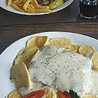 Filomena Cafe & Resto food