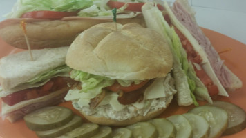 Boyer's Market Catering food
