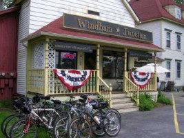 Windham Junction Country Store & Kitchen outside