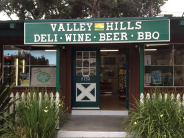 Valley Hills Deli Bbq outside