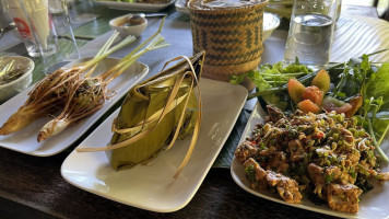 Tamarind Tree Mekong food