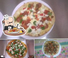 Pizzeria Le Rose food