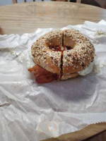 Brown's Bagel food