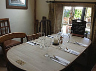 The Wheatsheaf, Lower Woodford food