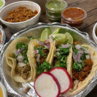 Pancho's Vegan Tacos food