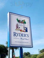 Ryders Gourmet Market food