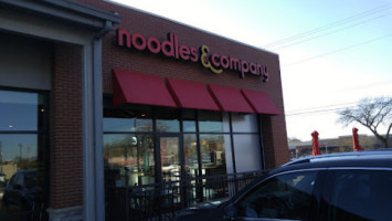 Noodles And Company outside