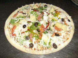 Mogio's Gourmet Pizza food