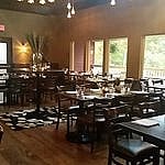 Hickory Bar & Grill at Crimson Ridge inside