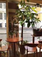 Bonita Café And Flowers inside