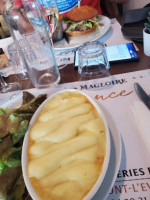 La Table Du Broc food