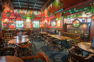 Hamilton's Irish Pub inside