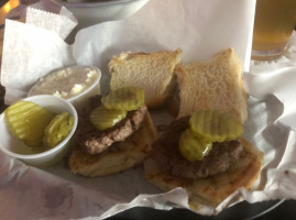 Sentimental Lady Saloon food