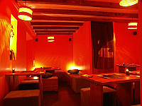 Kynoto Sushi-Bar inside