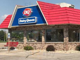 Dairy Queen outside