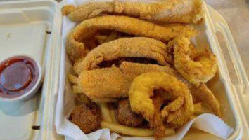 Sam's Seafood Southern Eatery food