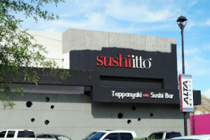 Sushi Itto outside