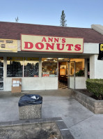 Ann’s Donuts food