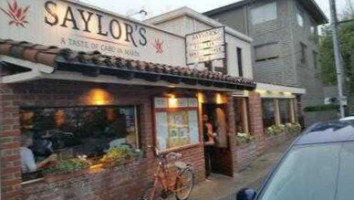 Saylor's Restaurant & Bar outside