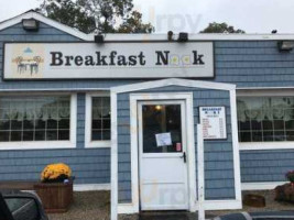 The Breakfast Nook outside