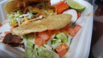 Taqueria El Rancho food