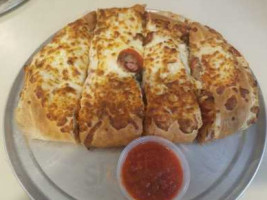 Crossroad Pizza And Subs food