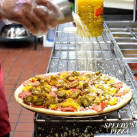 Speedy's Pizza food