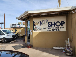 Holtville Taco Shop outside