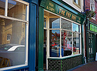 The Fry Inn outside