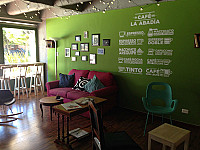 Abadia Cafe by Doppio inside