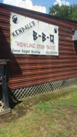 Kendall's Bbq outside