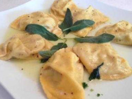 Marola's Trattoria food