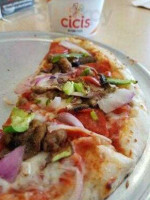 Cicis Pizza food