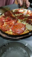 El Gran Jockey Pizzeria food