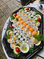 Jinny's Sushi inside