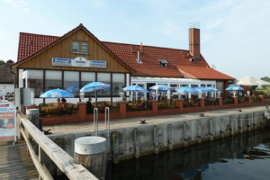 Kroning's Fischbaud outside