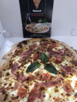Pizza Rocca food