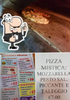 Pizza Classic Di Gjoni Mirjan food