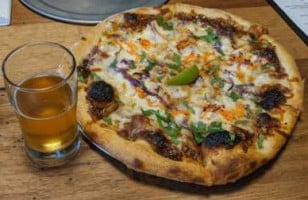 Vulgar Brewing Company food