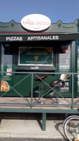 Le Kiosque à Pizza outside