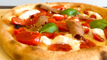 Ferro's Pizza E Cucina Ligure food