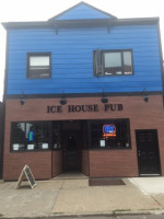 Ice House Pub inside