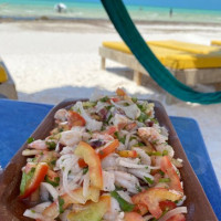 Raices Beach Club and Marina food