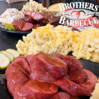 Brothers Barbecue food