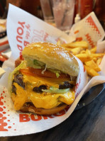 Red Robin Gourmet Burgers And Brews food